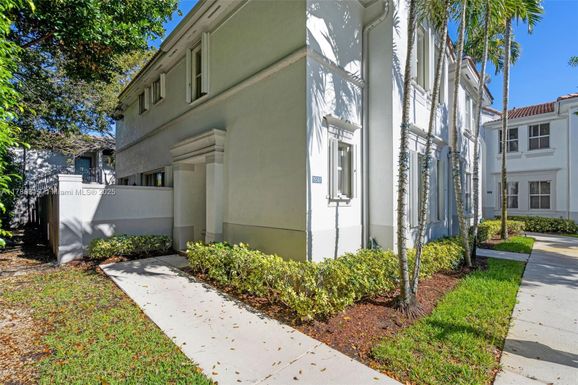 15507 SW 39TH ST # 319, Miramar FL 33027