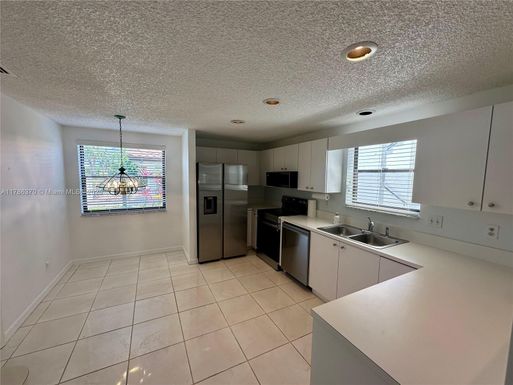 6081 SE Landing Way # 8, Stuart FL 34997