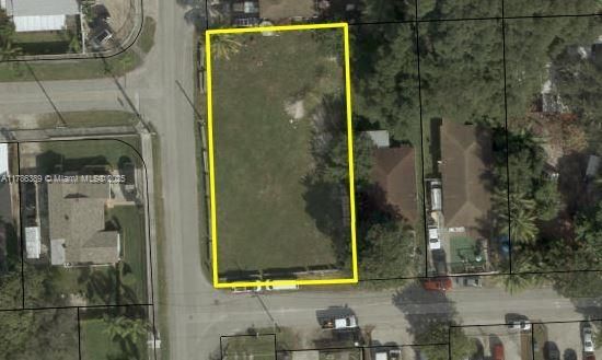 4825 NW 29th Ave, Miami FL 33142