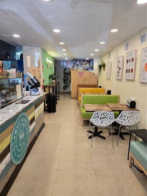 17010 W Dixie Hwy #D, North Miami Beach FL 33160