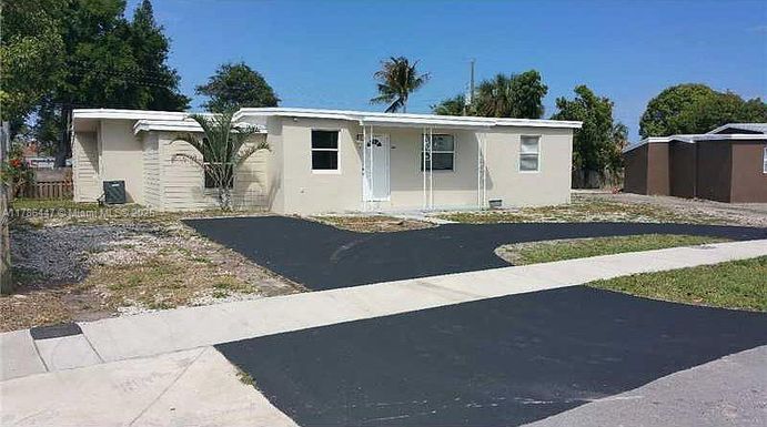 1885 NE 53rd St, Pompano Beach FL 33064