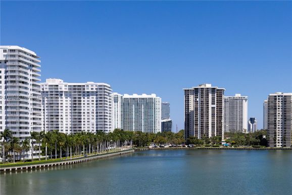 2750 NE 183rd St # 511, Aventura FL 33160