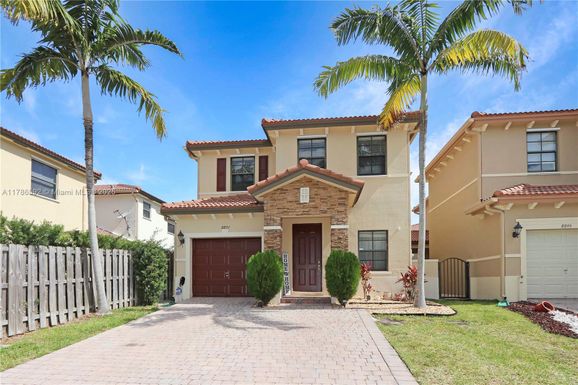 8897 SW 229th St, Cutler Bay FL 33190