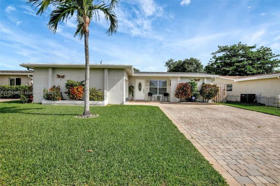 9001 NW 25th St, Sunrise FL 33322
