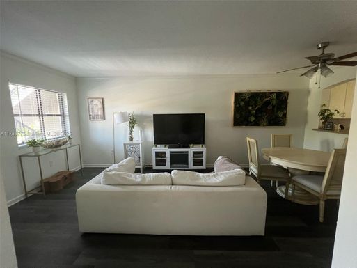 22701 SW 88th Pl # 9, Cutler Bay FL 33190