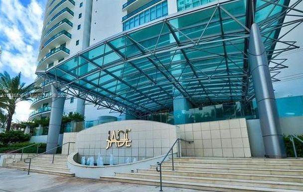 1331 Brickell Bay Dr # 2108, Miami FL 33131
