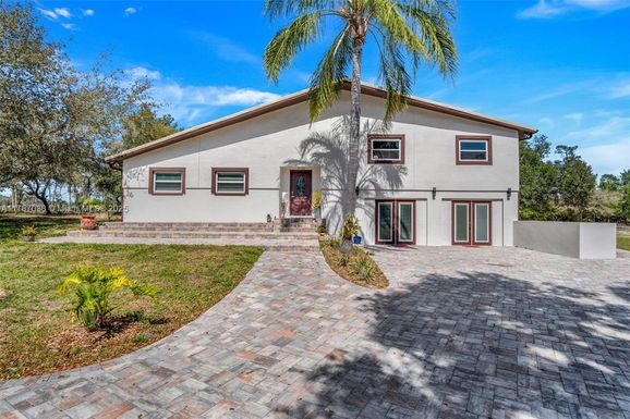 40140 SWIFT RD, Other City - In The State Of Florida FL 32736