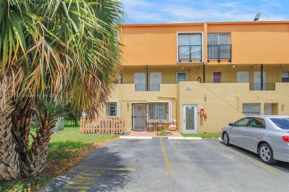 301 NW 109th Ave # 201, Miami FL 33172