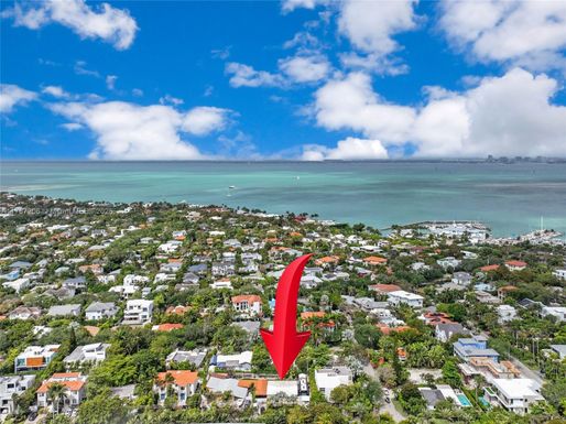 250 Fernwood Rd, Key Biscayne FL 33149
