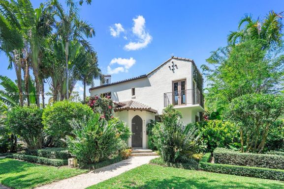 901 Valencia Ave, Coral Gables FL 33134