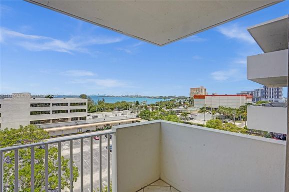 1455 N Treasure Dr # 7F, North Bay Village FL 33141