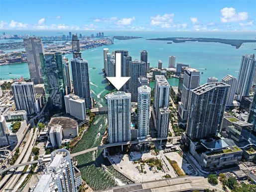 31 SE 5 ST # 1009, Miami FL 33131