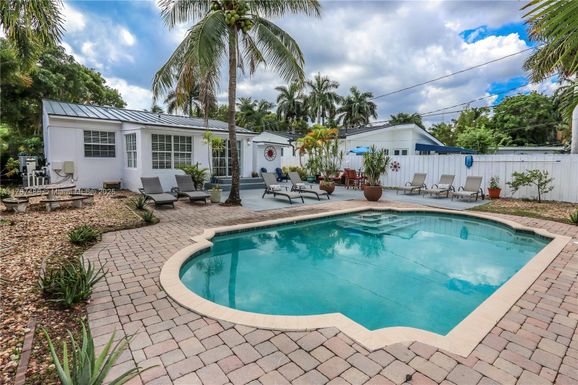 1403 Fletcher St, Hollywood FL 33020