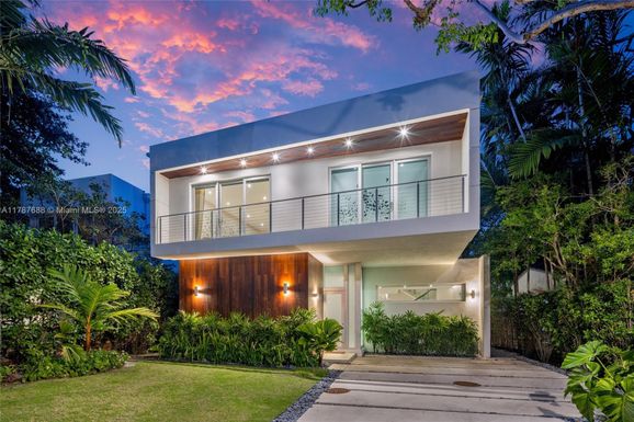 4039 Ventura Ave, Miami FL 33133
