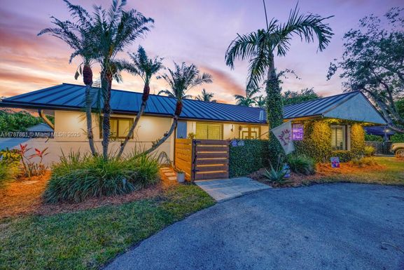 7864 SW 179th Ter, Palmetto Bay FL 33157