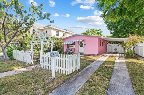 1412 NE 17th St, Fort Lauderdale FL 33305