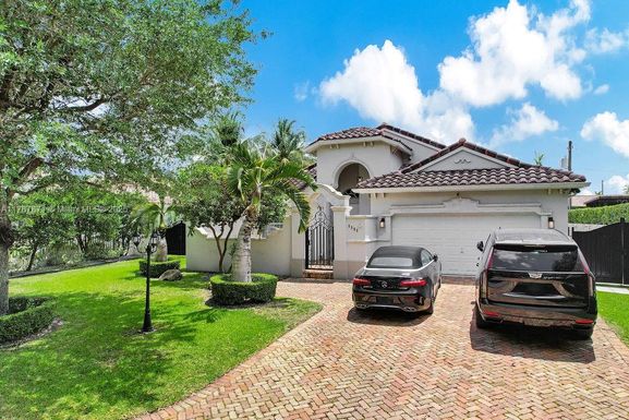 9980 NW 26th St, Doral FL 33172