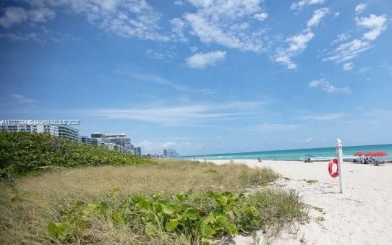 8250 Byron Ave # 404, Miami Beach FL 33141