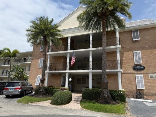 450 Paradise Isle Blvd # 208, Hallandale Beach FL 33009