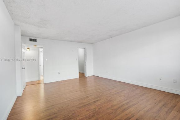 6980 NW 186th St # 120, Hialeah FL 33015