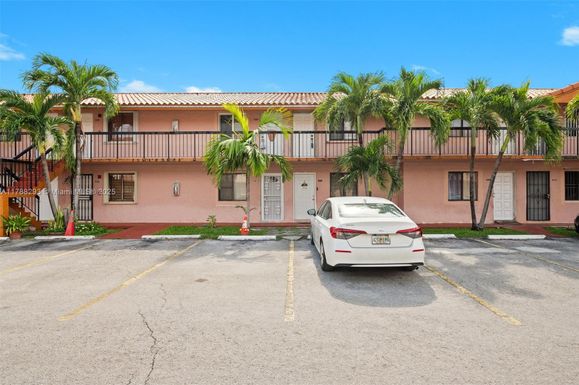 2170 W 60th St # 16202, Hialeah FL 33016