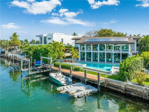 2055 NE 120th Rd, North Miami FL 33181