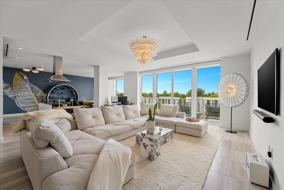 4701 N Meridian Ave # 316, Miami Beach FL 33140