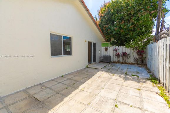 12600 SW 185th St, Miami FL 33177