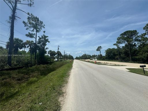 1180 16th St, Naples FL 341120