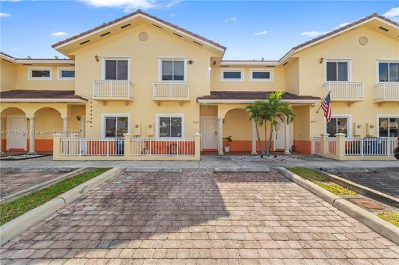 18039 NW 74th Path, Hialeah FL 33015