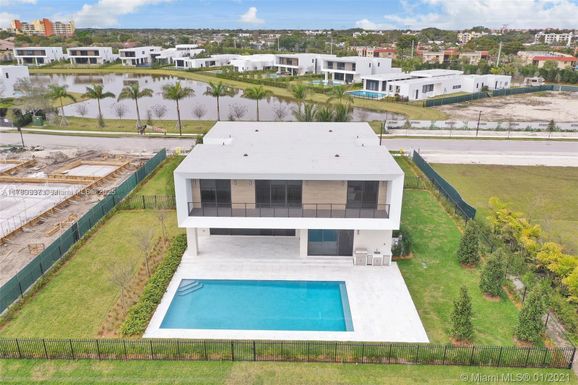 16512 Botaniko Dr S, Weston FL 33326