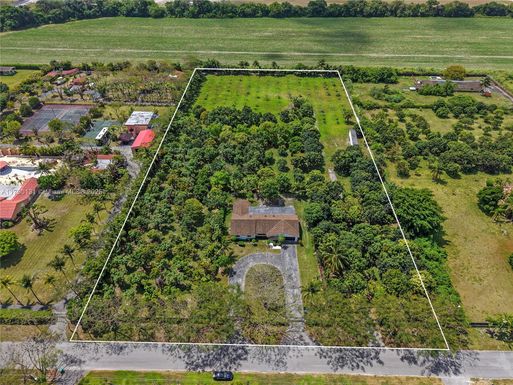 17450 SW 192nd St, Miami FL 33187