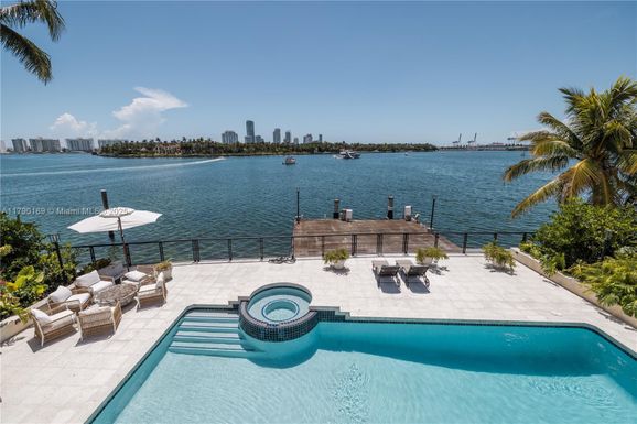 2 S Hibiscus Dr, Miami Beach FL 33139