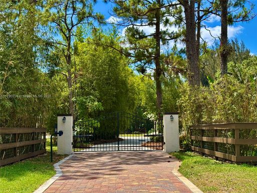 7219 Wilson Rd, West Palm Beach FL 33413