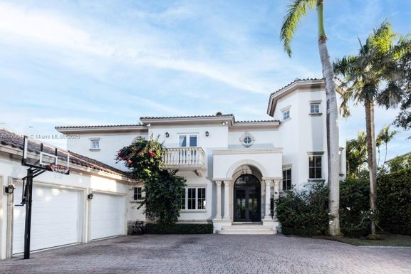 400 Costanera Rd, Coral Gables FL 33143