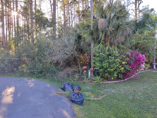 9 Sedan Pl, Palm Coast FL 32164