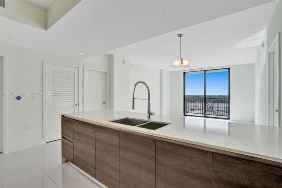 301 Altara Ave # 621, Coral Gables FL 33146