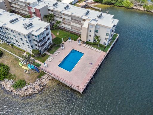 1810 New Palm Way # 214, Boynton Beach FL 33435