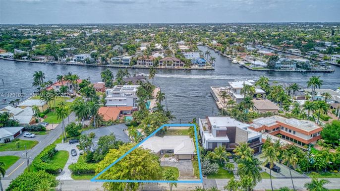 2019 NE 31st Ave, Fort Lauderdale FL 33305