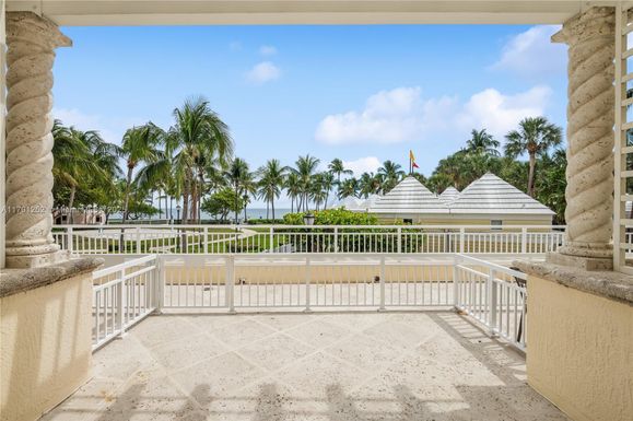 791 Crandon Blvd., Key Biscayne FL 33149