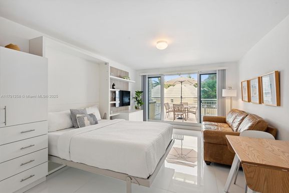 791 Crandon Blvd, Key Biscayne FL 33149