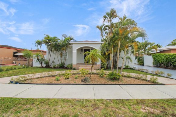 580 SE 4th St, Hialeah FL 33010