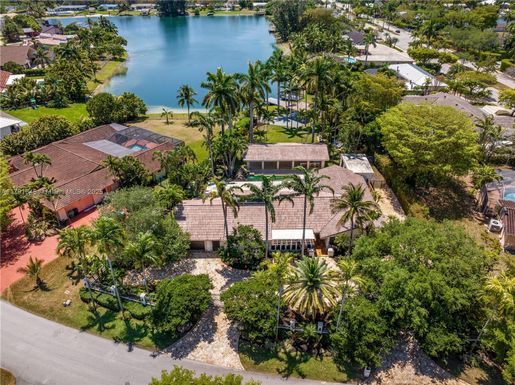 9130 SW 140th St, Miami FL 33176