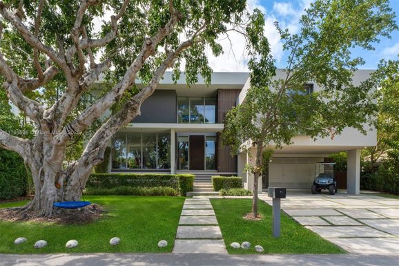 310 Redwood Lane, Key Biscayne FL 33149