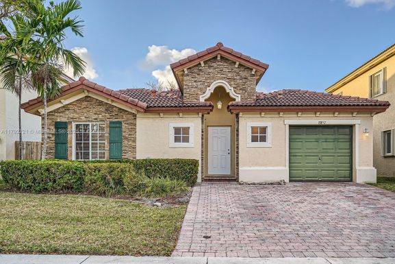 8857 SW 222nd Ter, Cutler Bay FL 33190