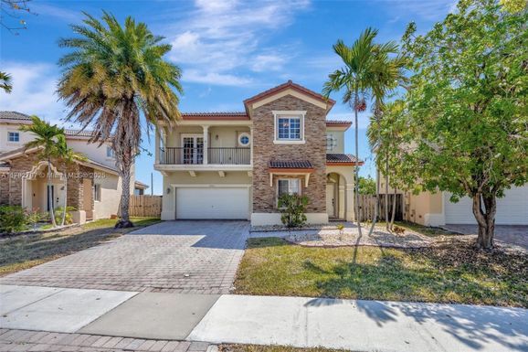 22221 SW 87th Pl, Cutler Bay FL 33190