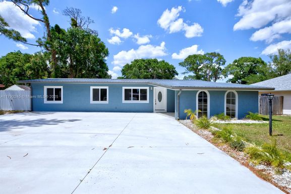 1100 Highland Drive, Sebring FL 33870