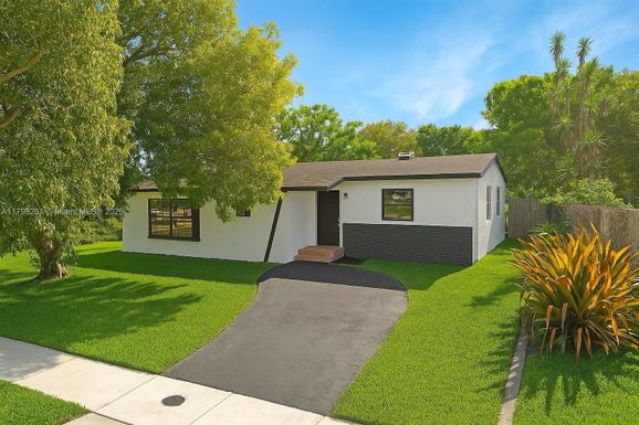 4118 NW 12th Ter, Oakland Park FL 33309