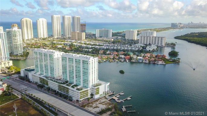 400 Sunny Isles Blvd, Sunny Isles Beach FL 33160