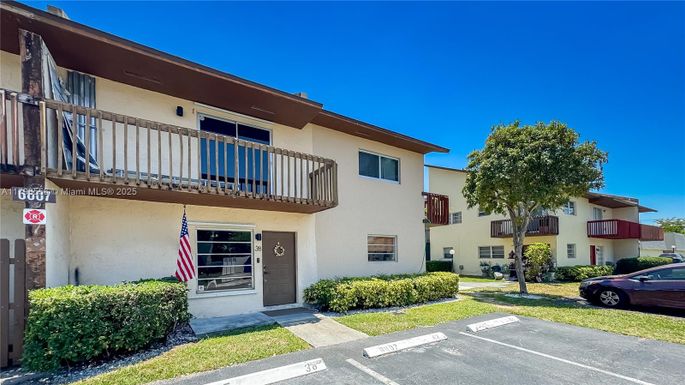 6607 Winfield Blvd # 38, Margate FL 33063